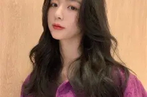 王健林为闪闪铺路黄一鸣太得意暗示爷爷认下孙女网友：撒谎