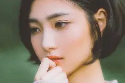 荣梓杉塌房出轨打人传私密照声明造假网友：他才19岁就烂了
